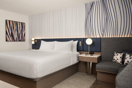 1 King Bed Hearing Accessible